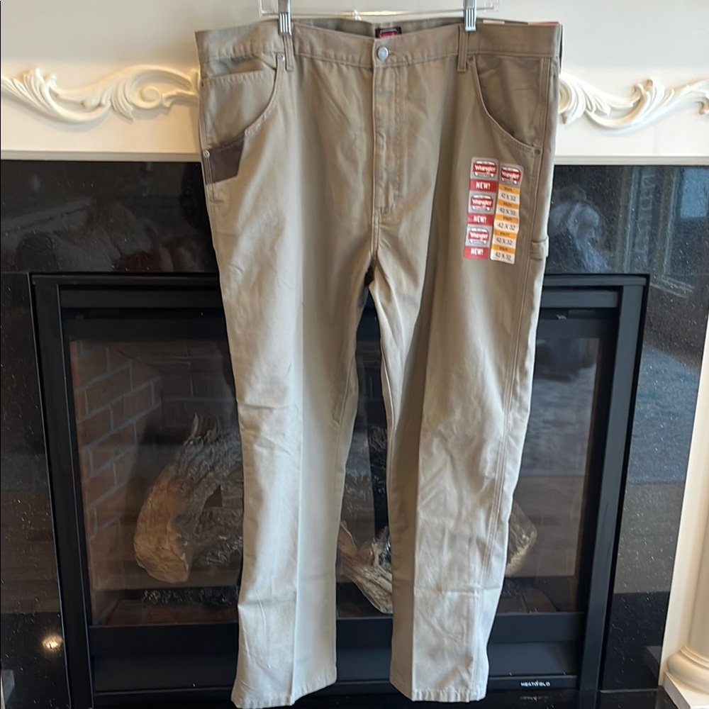 Wrangler Tan Chinos with Straight Fit